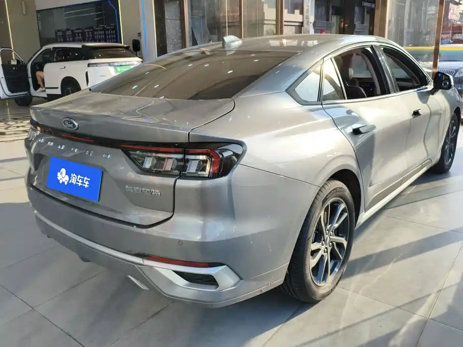 Ford Mondeo — миниатюра 3