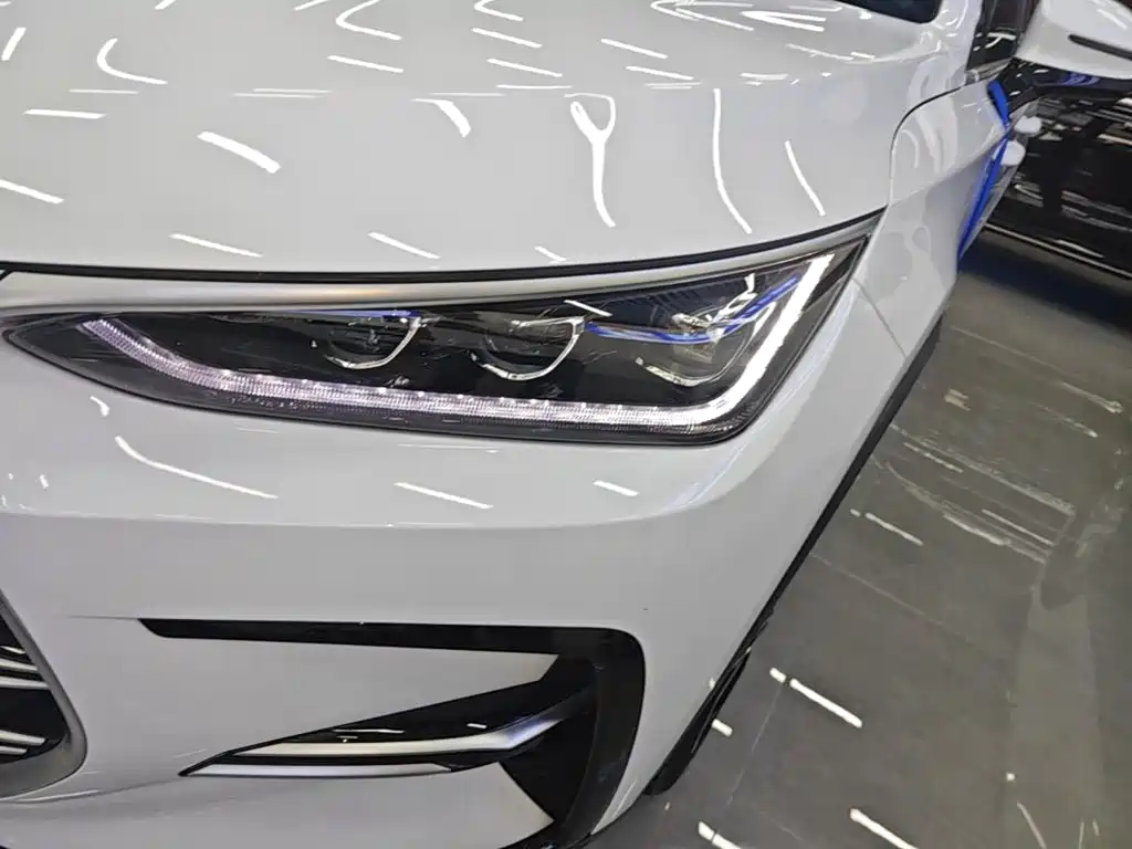 BYD Tang New Energy — миниатюра 24