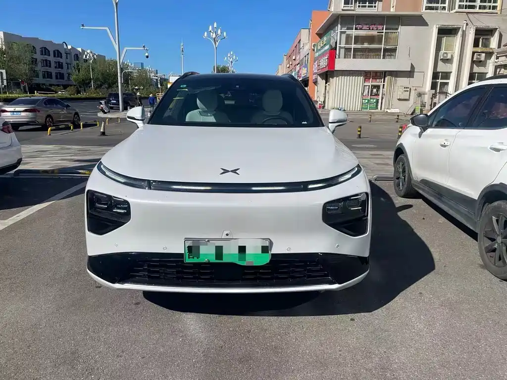 XPeng G9 — миниатюра 2
