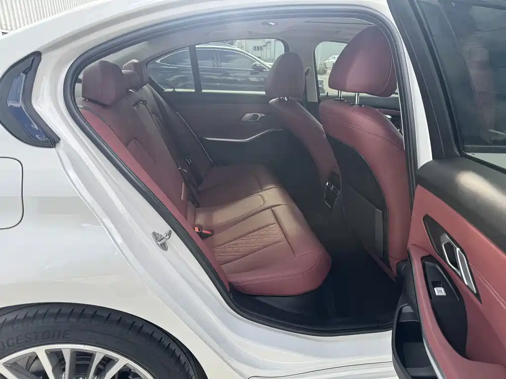 BMW 3 Series — миниатюра 20