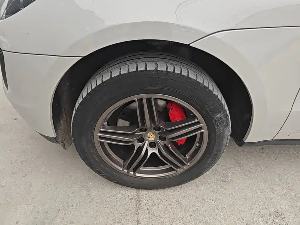 Porsche Macan — миниатюра 23