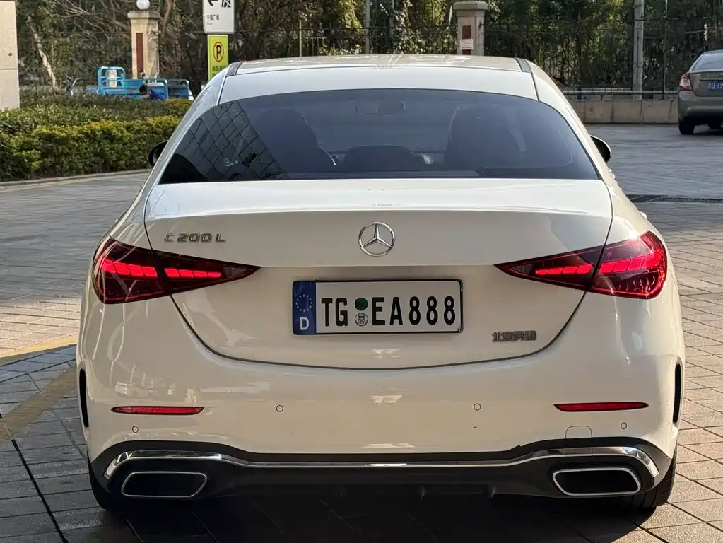 MERCEDES-BENZ C CLASS