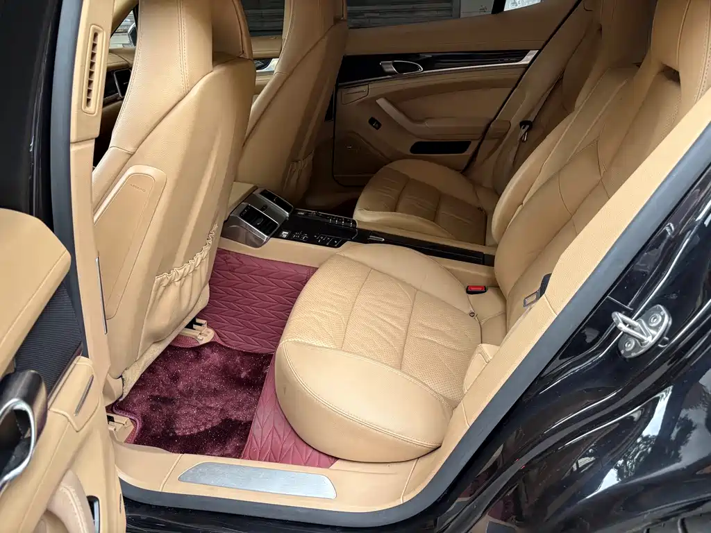 Porsche Panamera — миниатюра 5