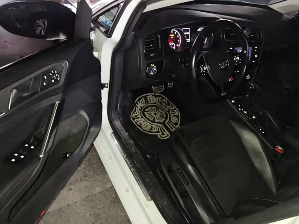 Volkswagen Golf — миниатюра 16