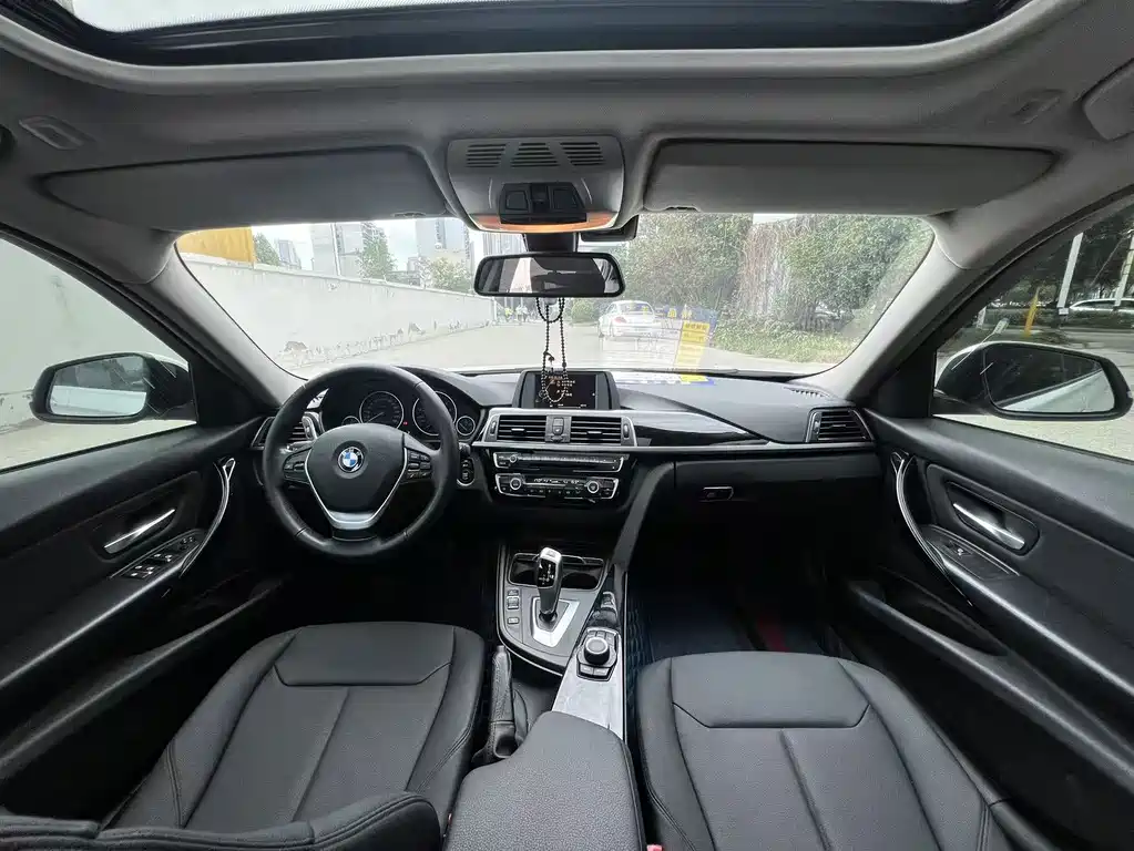 BMW 3 Series — миниатюра 5