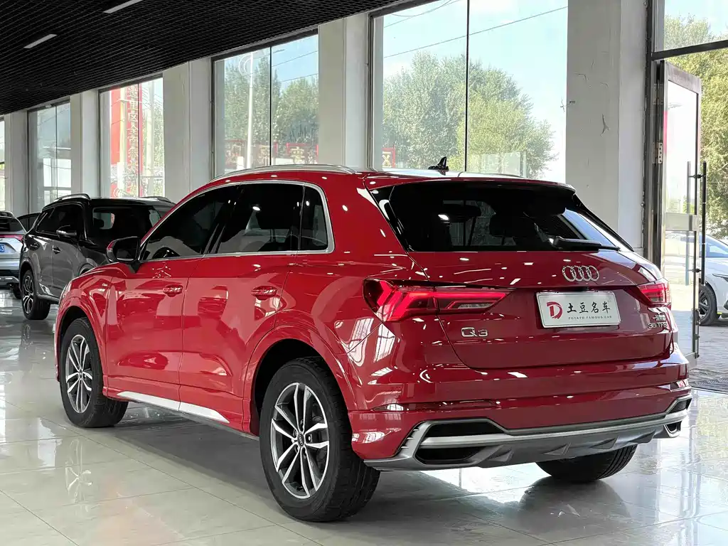Audi Q3 2022 35 TFSI