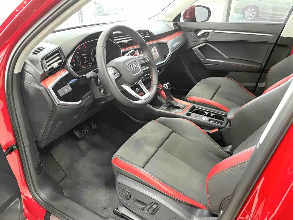 Audi Q3 2022 35 TFSI