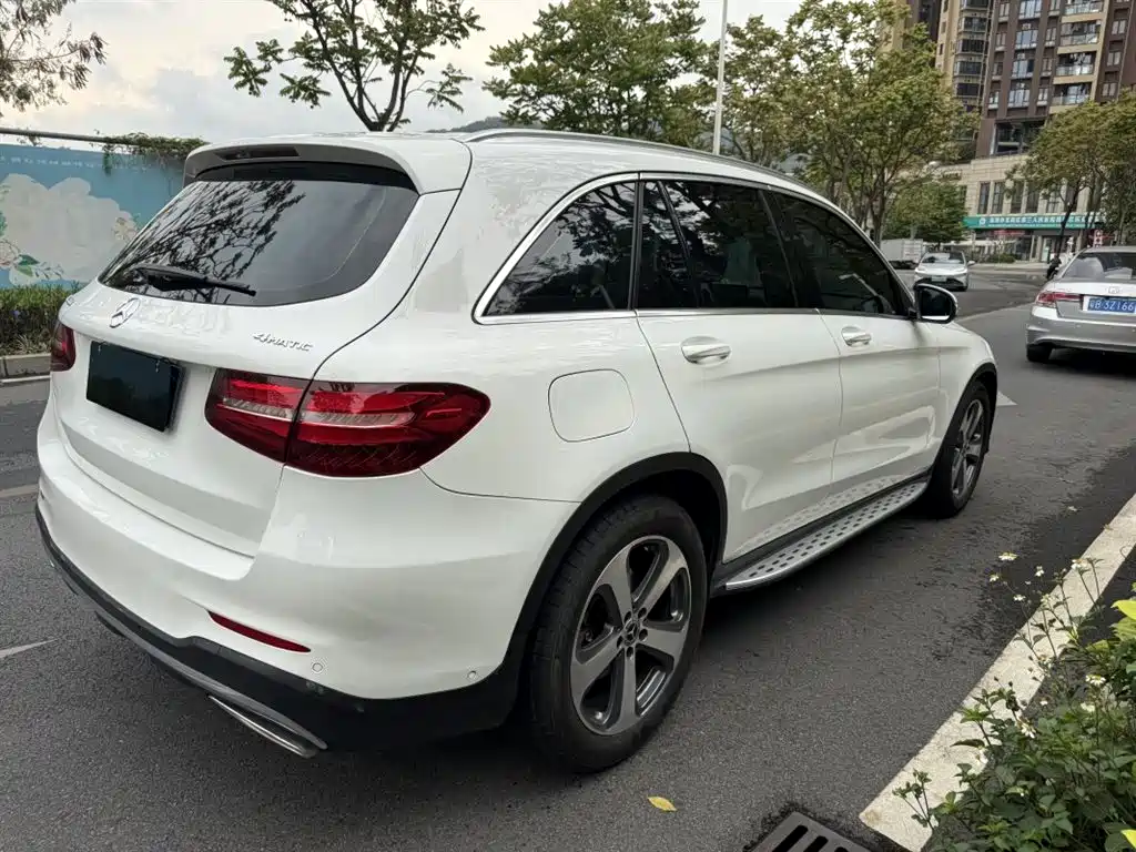 Mercedes-Benz GLC 2017 GLC 300 4MATIC
