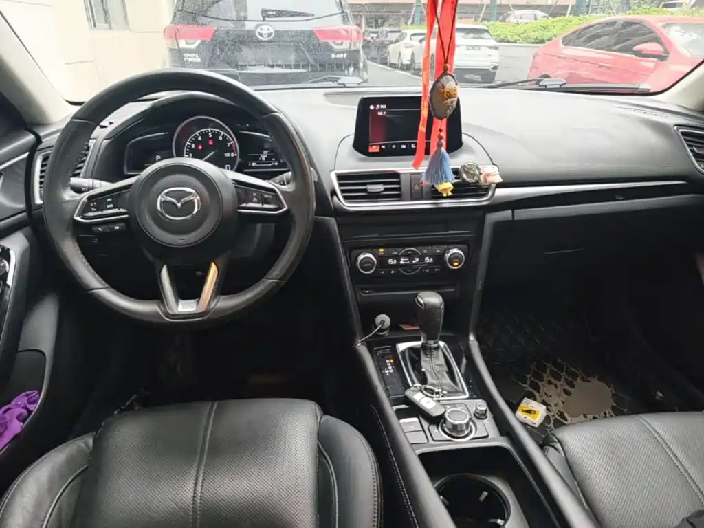 Mazda 3 Axela — миниатюра 10