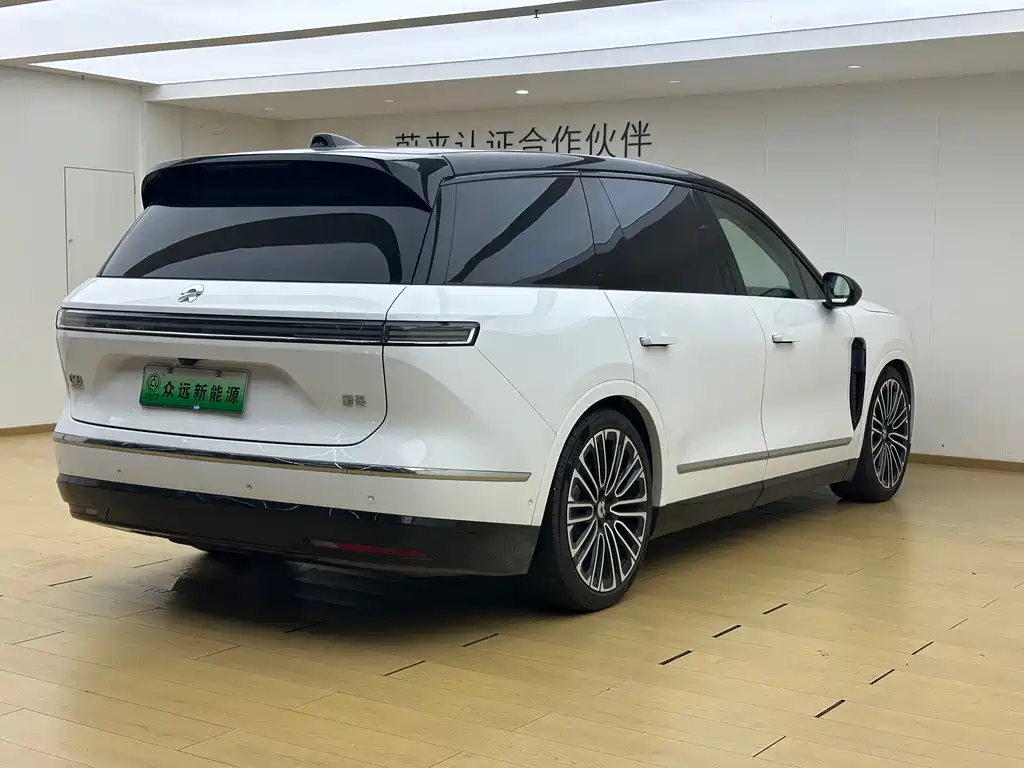 NIO ES8 — миниатюра 31