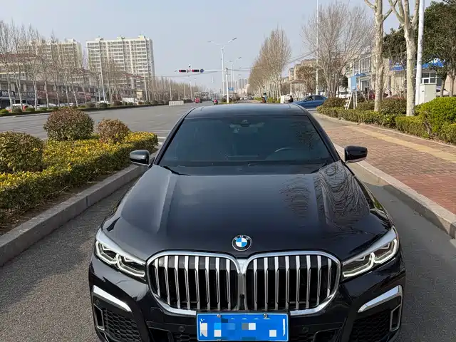 BMW 7 SERIES