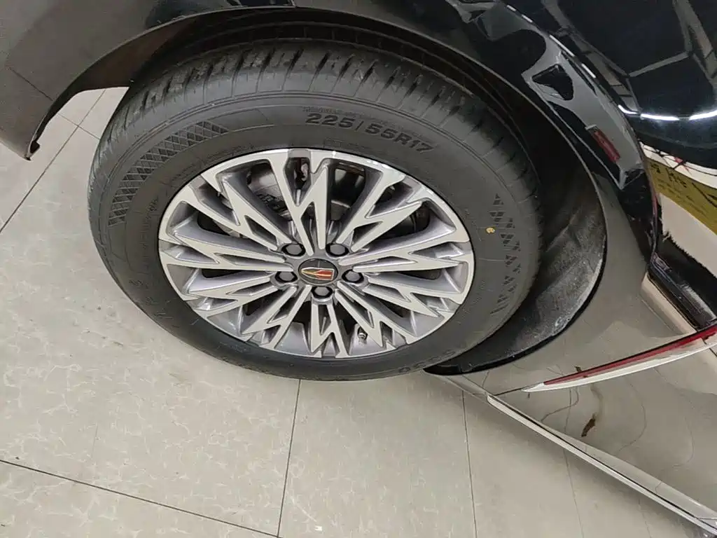 Hongqi Hongqi H5 — миниатюра 23