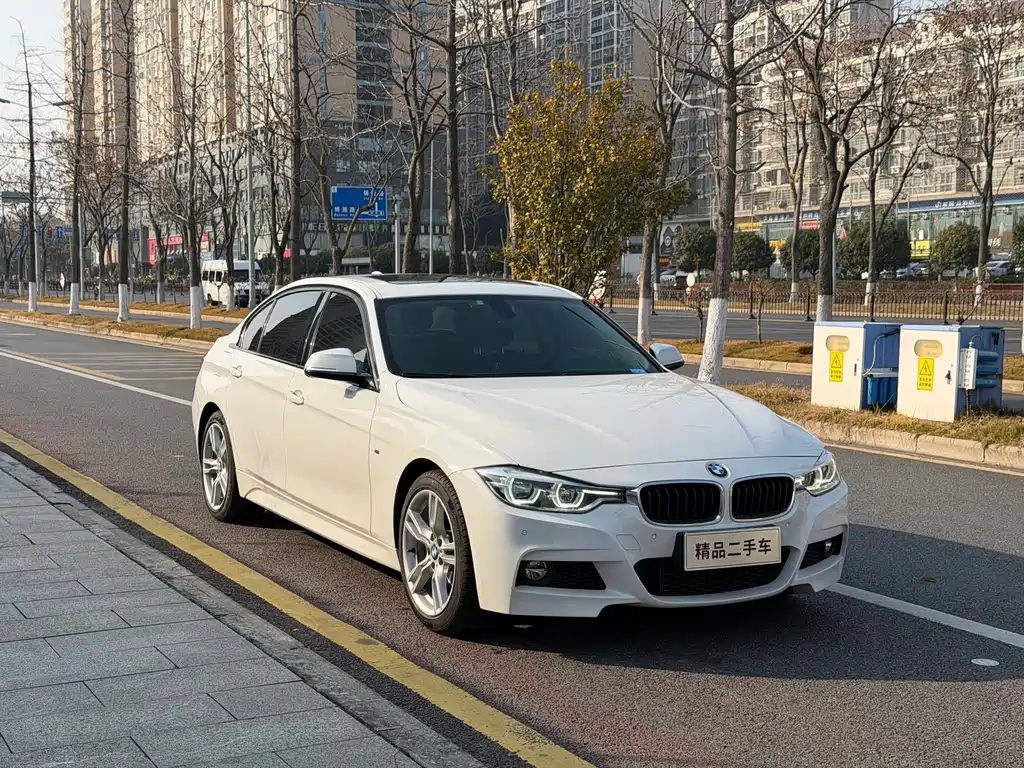 BMW 3 SERIES