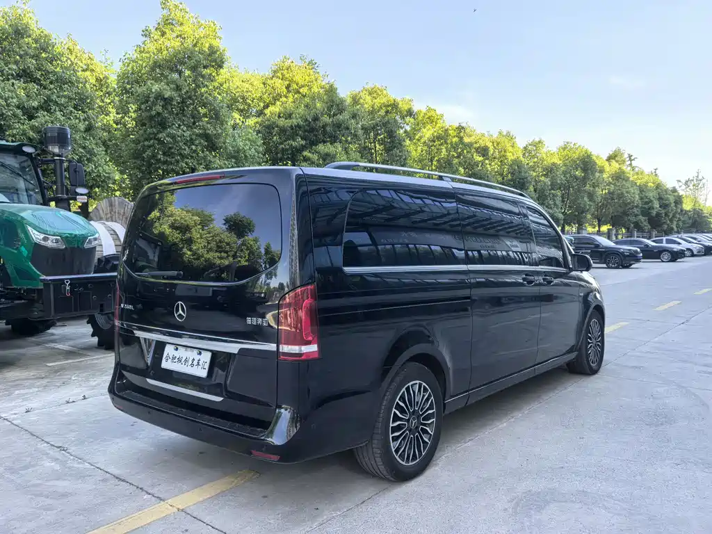 Mercedes-Benz V-Class V 2017 V 260 L Luxury Long Wheelbase