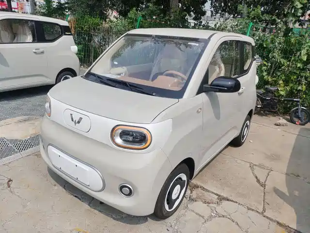 WULING AUTOMOBILE HONGGUANG MINIEV 2025
