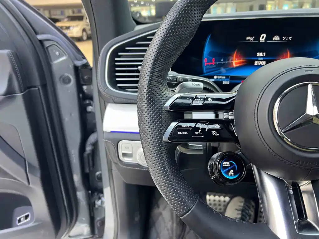 MERCEDES-BENZ GLE AMG