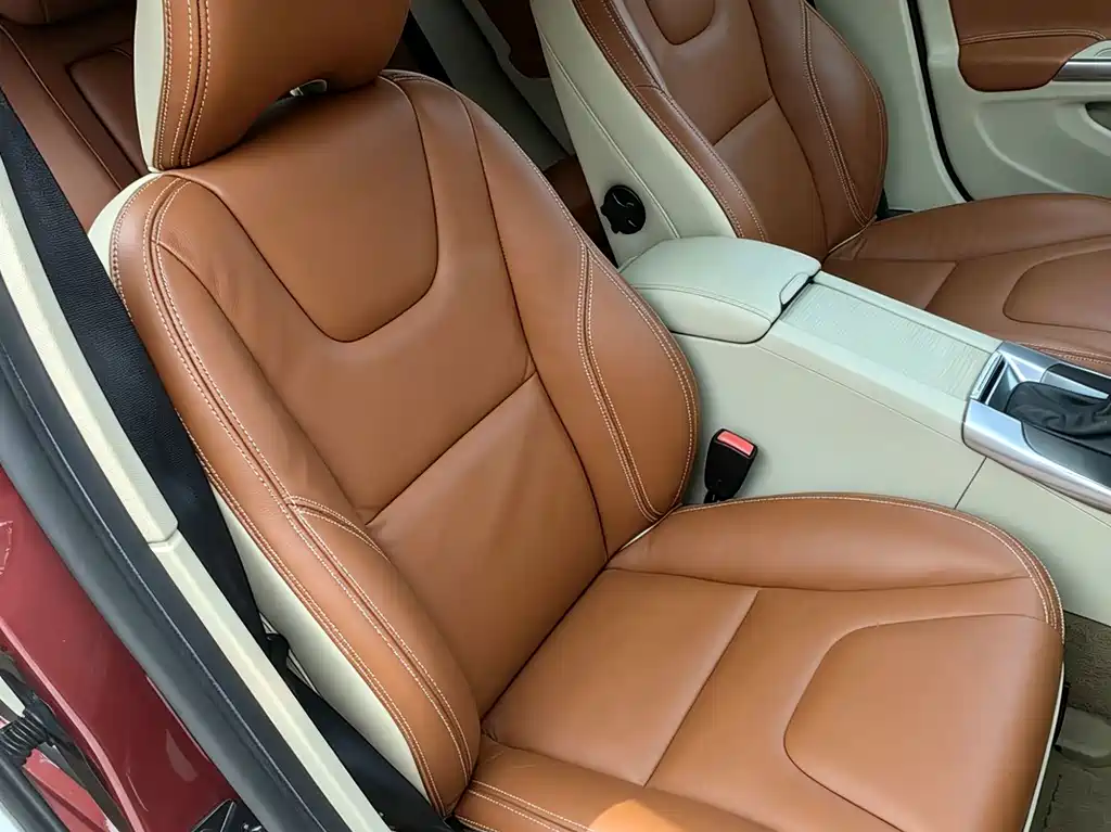 Volvo S60 (Import) — миниатюра 5