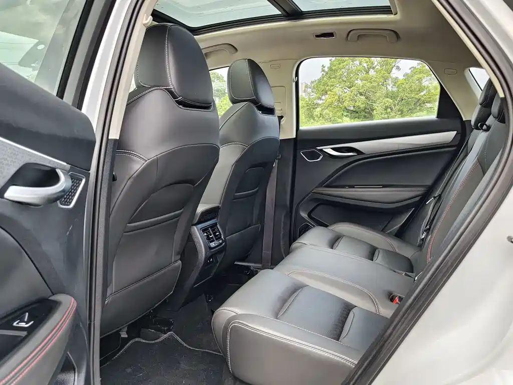 Geely Xingyue S — миниатюра 11