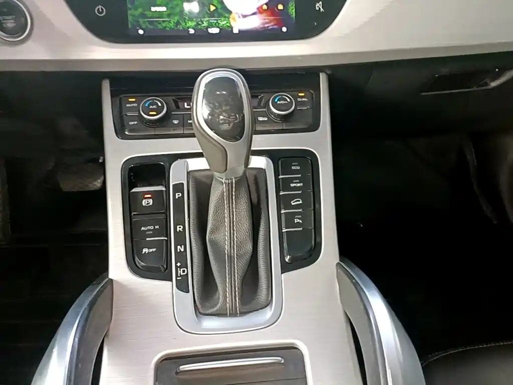 Geely Boyue — миниатюра 14