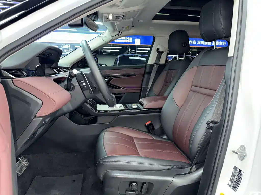 Land Rover Evoque PHEV — миниатюра 8