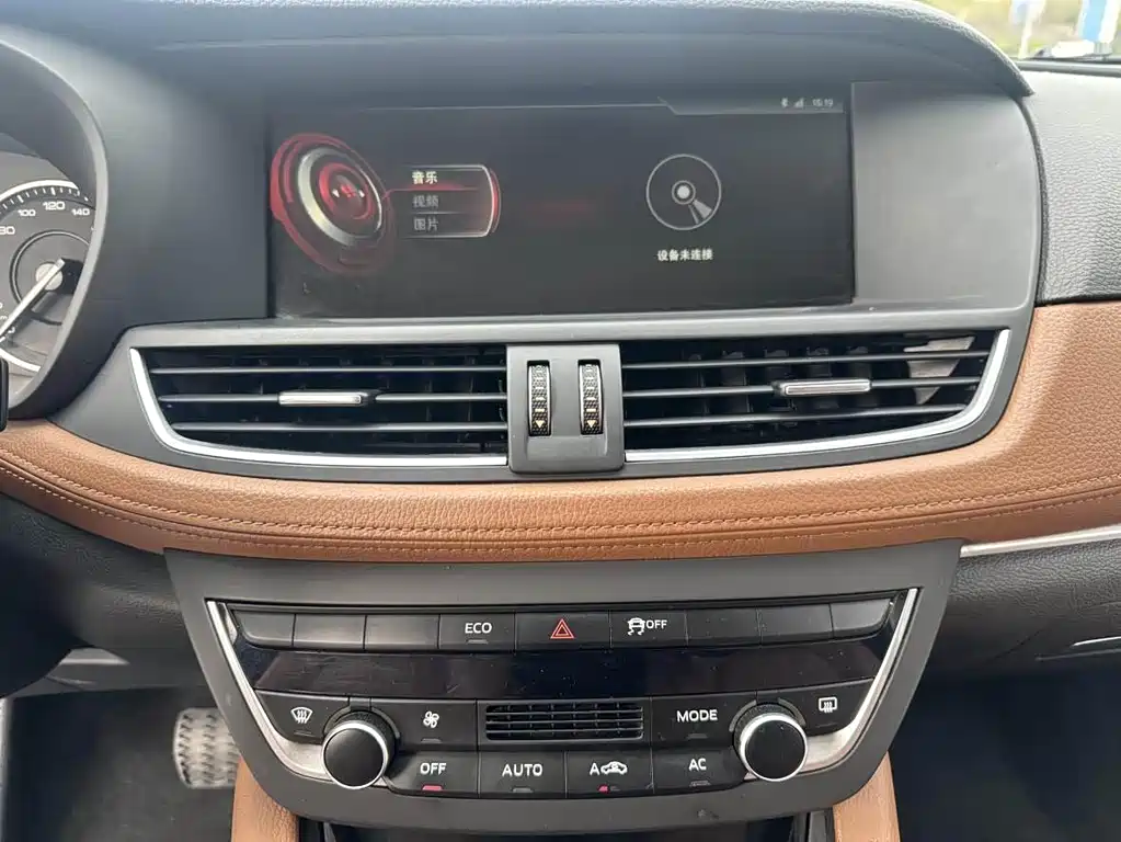 Borgward BX7 — миниатюра 19