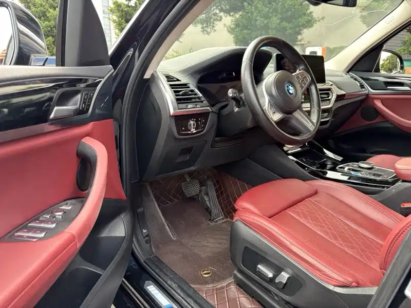 BMW iX3 — миниатюра 3