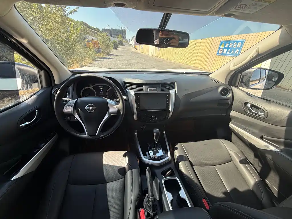 Nissan Navara — миниатюра 5