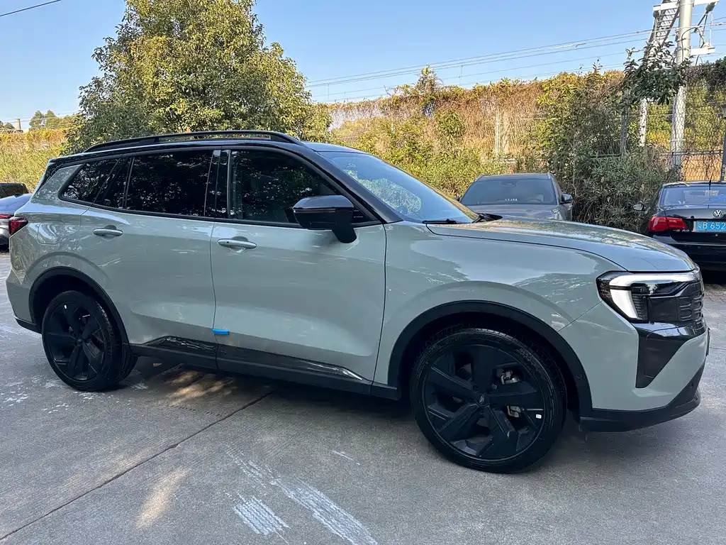 FORD LINGRUI NEW ENERGY