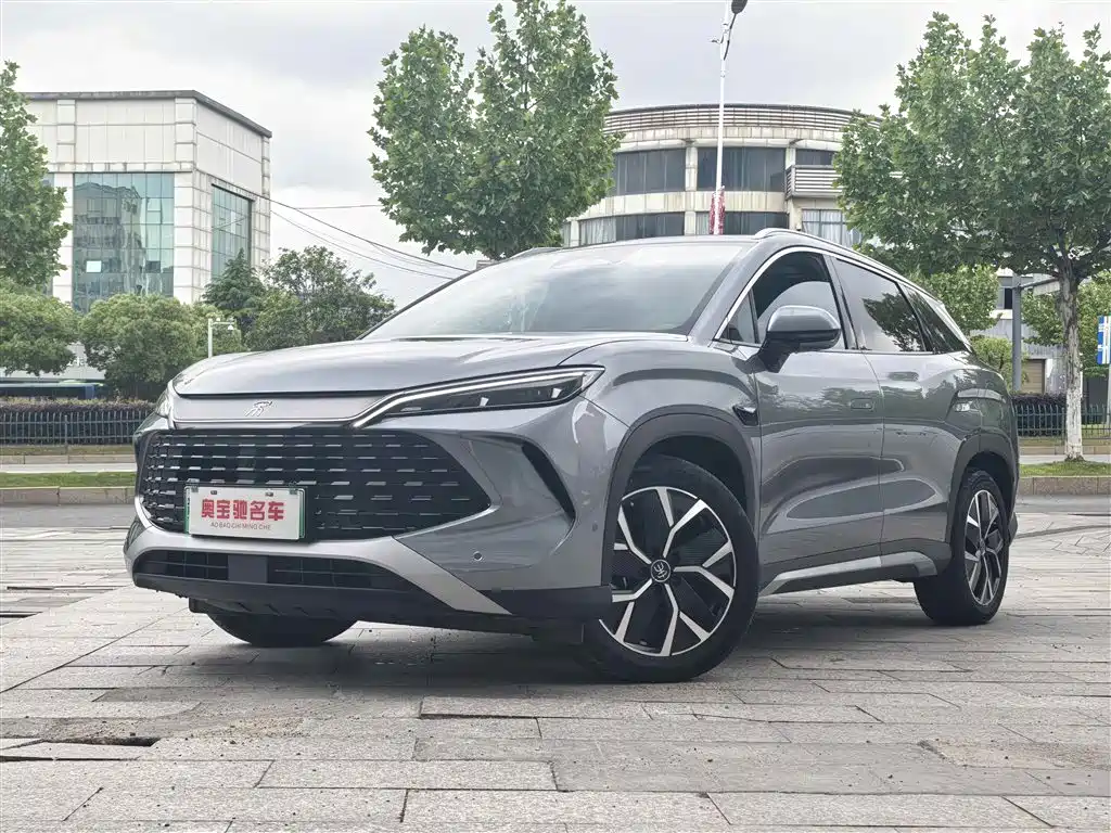 Byd L DM-i 2025