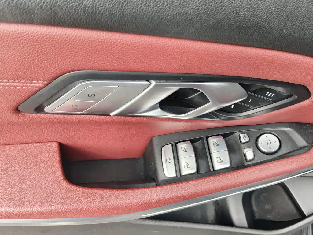 BMW 3 Series — миниатюра 13