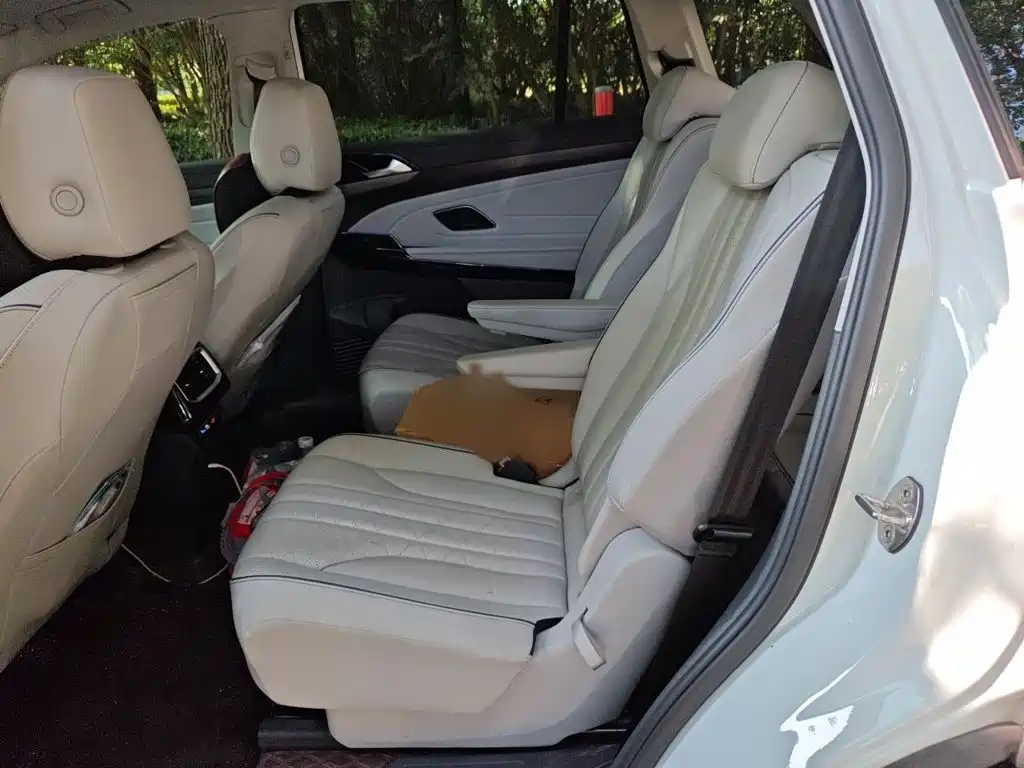 Volkswagen ID.6 X — миниатюра 15