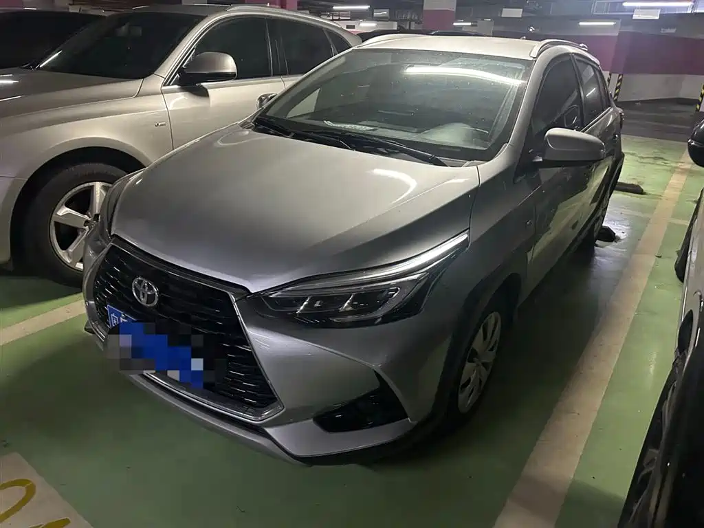 Toyota Yaris L 2023