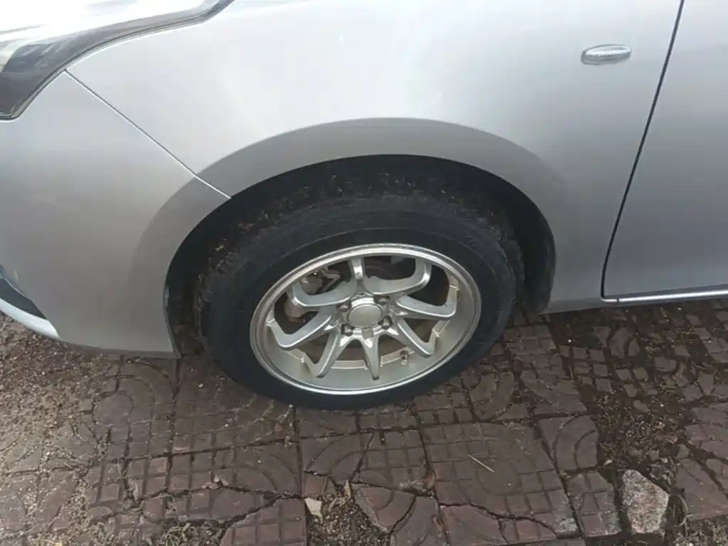 Toyota Yaris L — миниатюра 23
