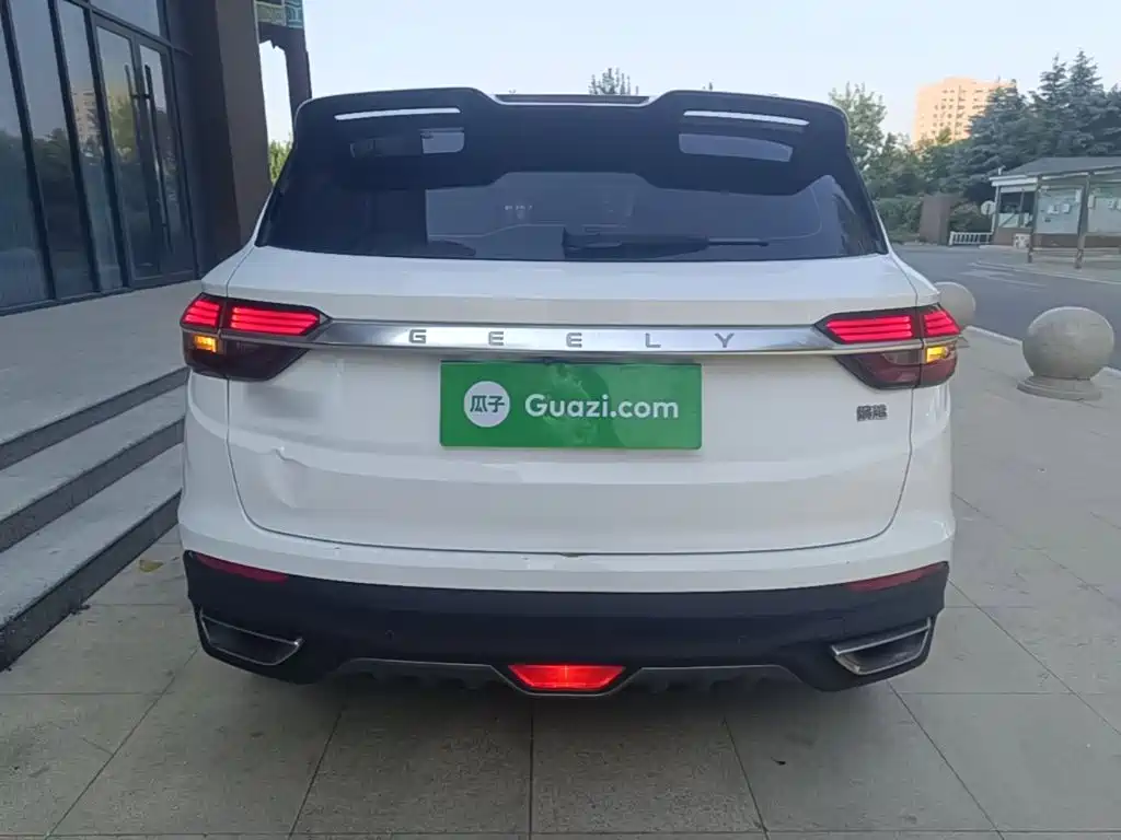 Geely Binyue — миниатюра 6