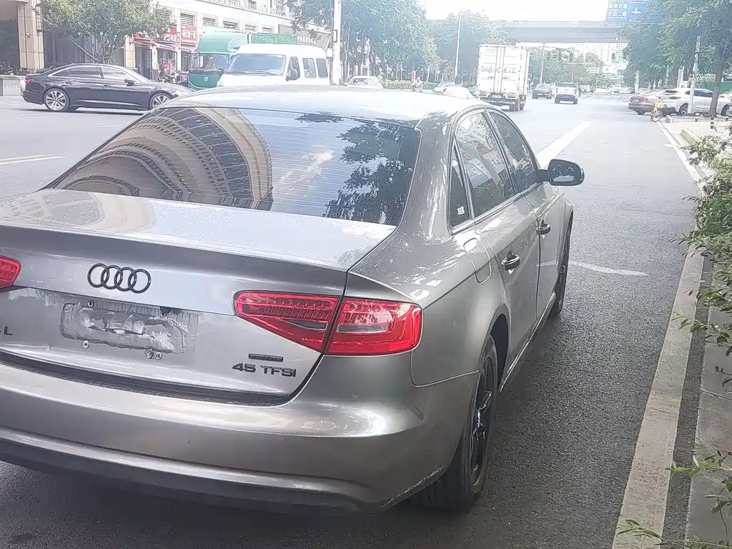 Audi A4L — миниатюра 6