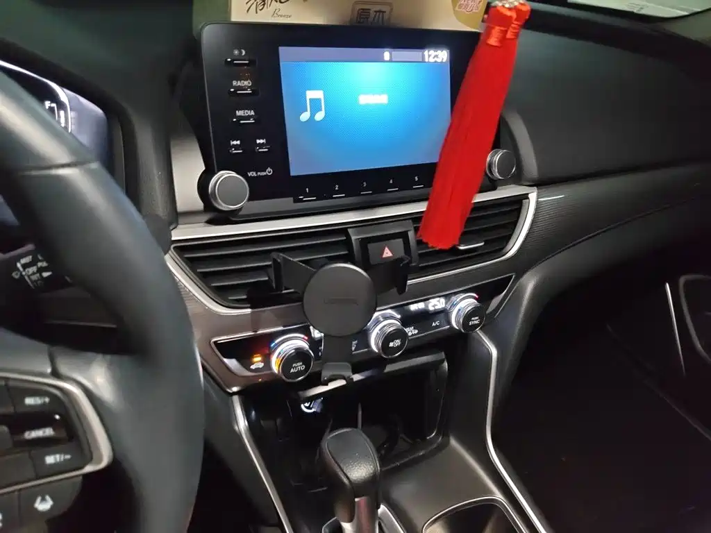 Honda Accord — миниатюра 6