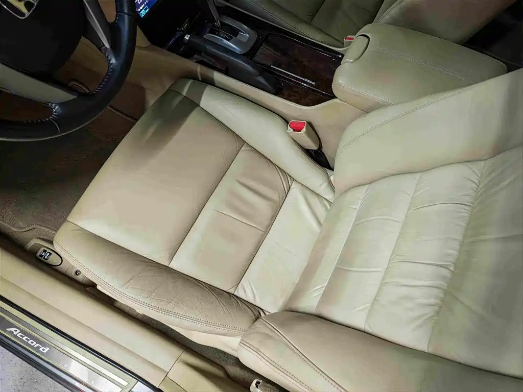 Honda Accord — миниатюра 8