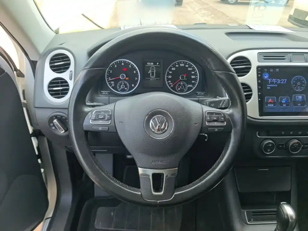 Volkswagen Tiguan — миниатюра 11