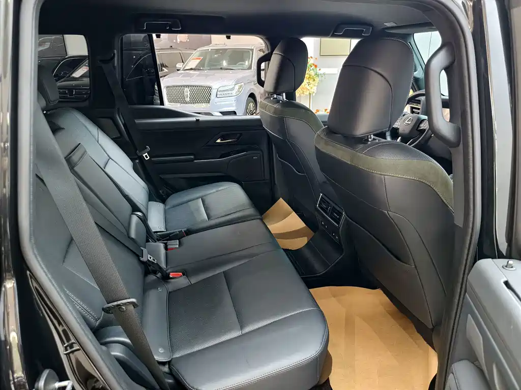 Lexus GX — миниатюра 8