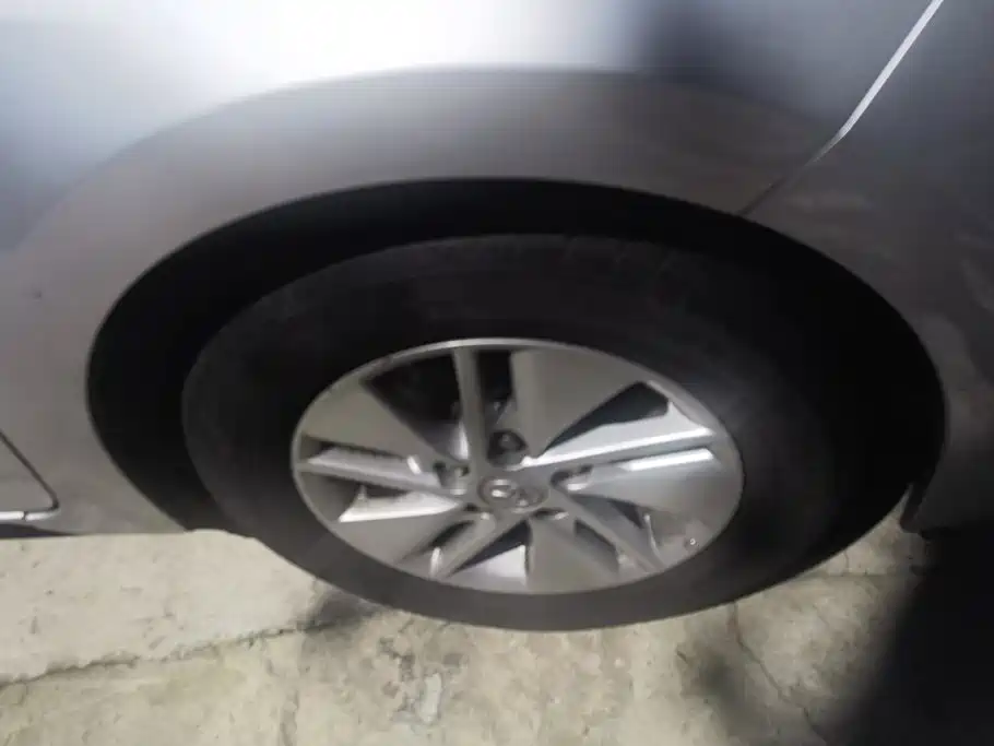 Toyota Corolla — миниатюра 6
