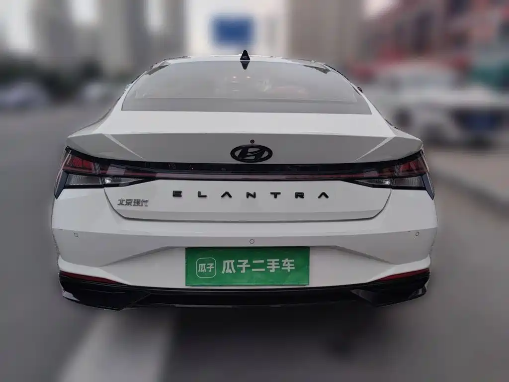 Hyundai Elantra — миниатюра 3