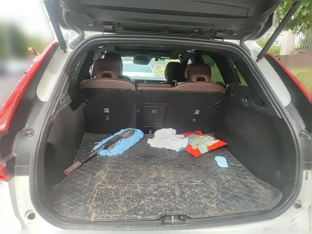 Volvo XC60 — миниатюра 10