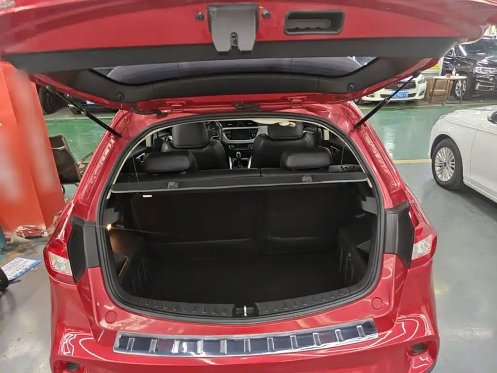 Geely Vision X3 — миниатюра 19