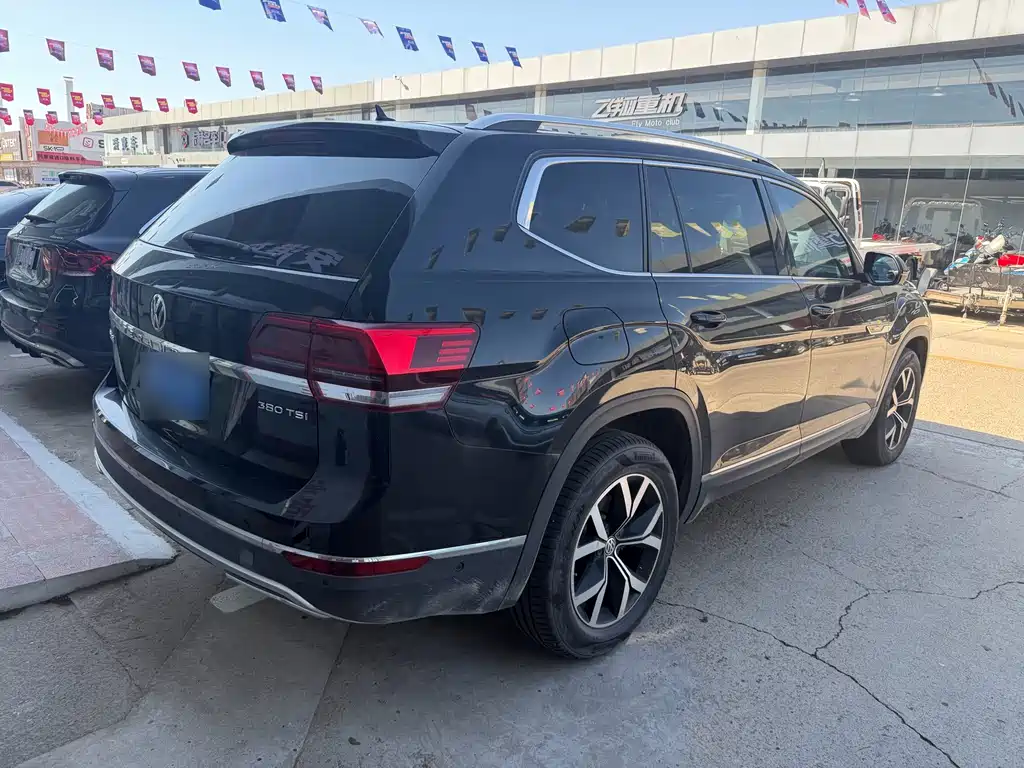 Volkswagen Teramont — миниатюра 2