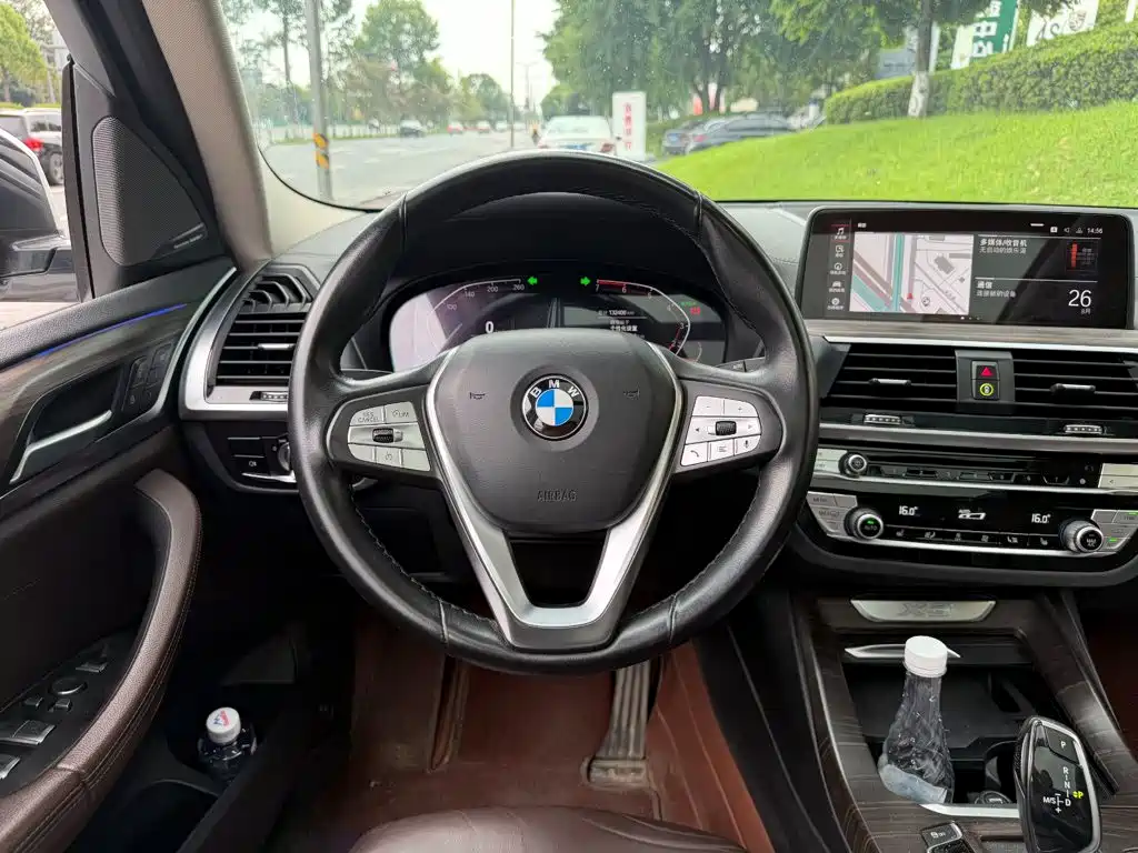 BMW X3 — миниатюра 14