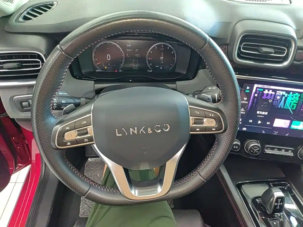 Lynk & Co 02 — миниатюра 11