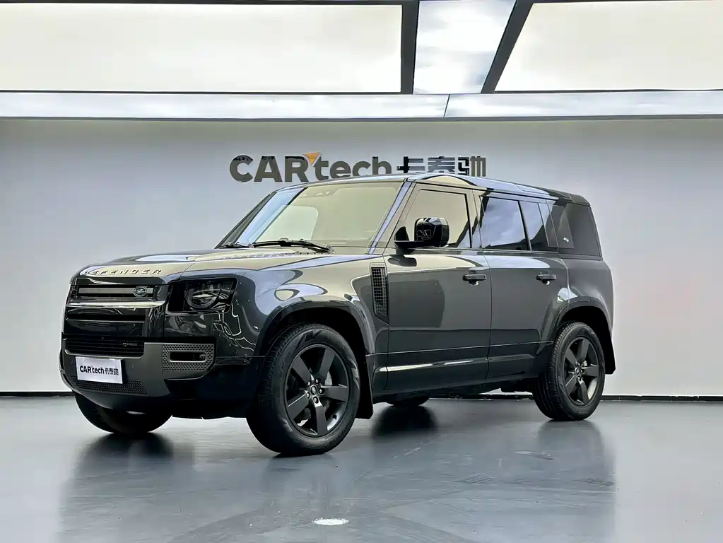 Land Rover Defender 2023