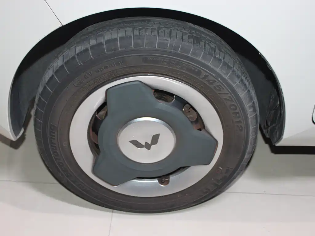 Wuling MINIEV — миниатюра 8