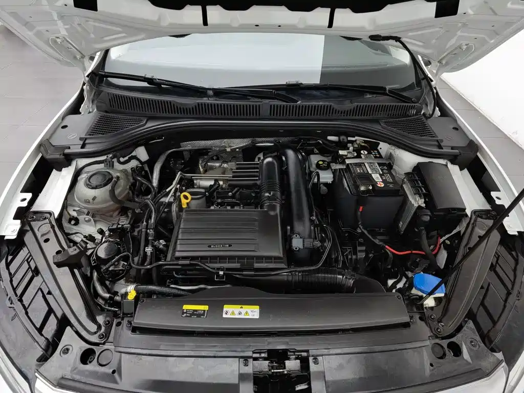 Volkswagen Sagitar — миниатюра 6