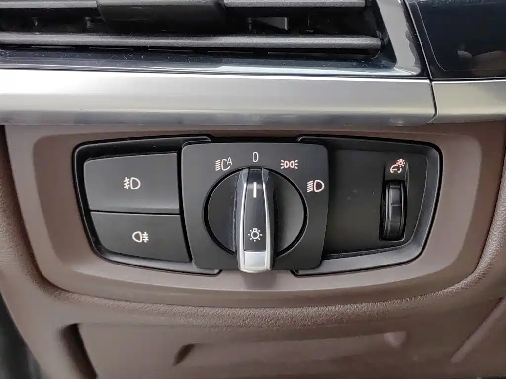 BMW X5 (Import) — миниатюра 21